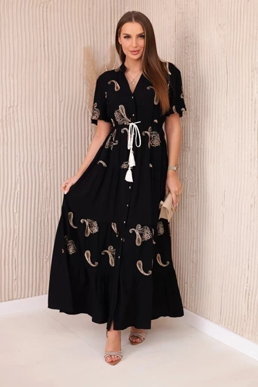 Czarna sukienka z wiskozy z haftowanym wzorem