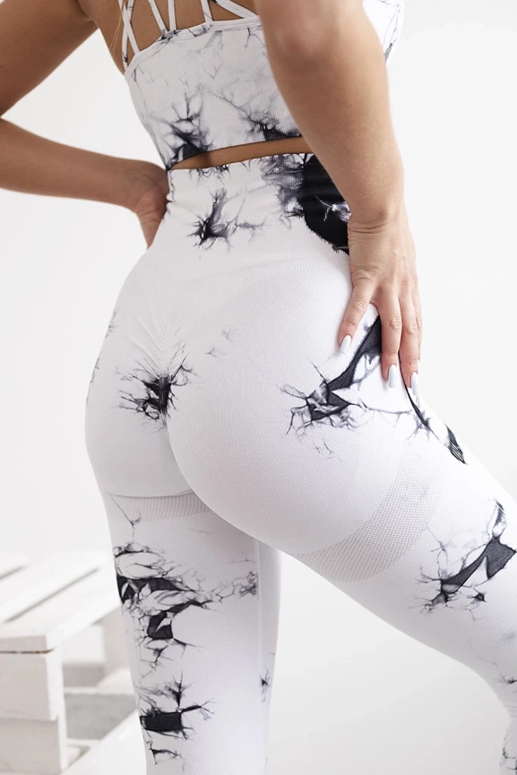 Biały komplet fitness top + legginsy push