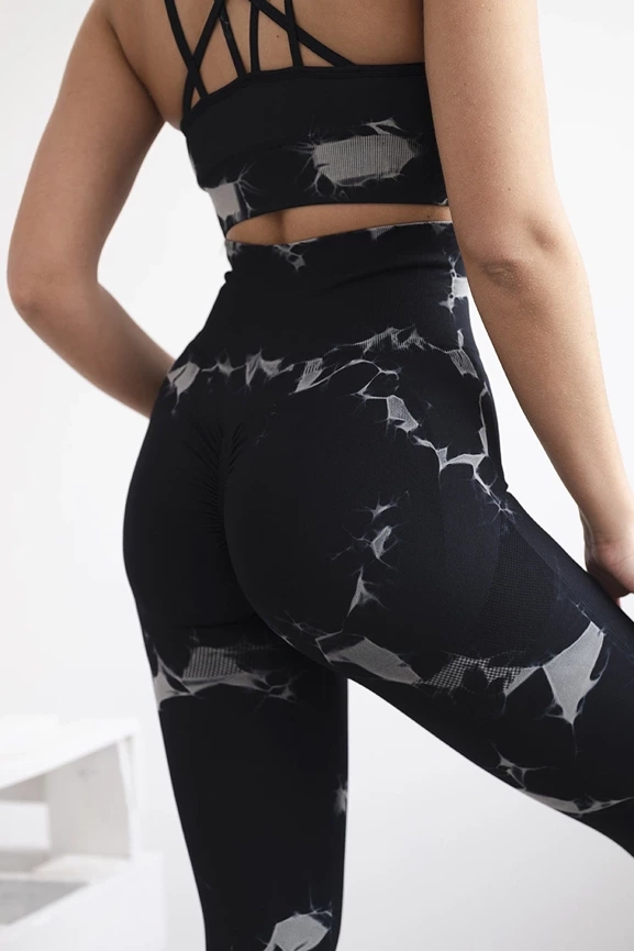 Czarny komplet fitness top + legginsy push